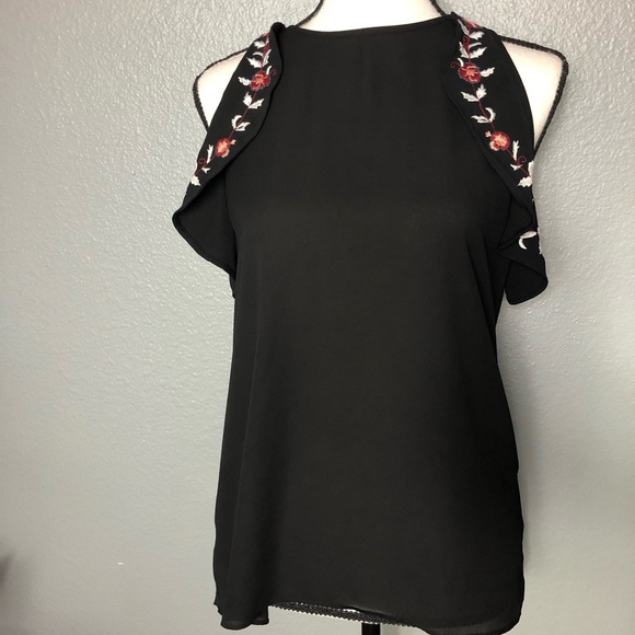 Embroidered Loft Top - Picture 3 of 5